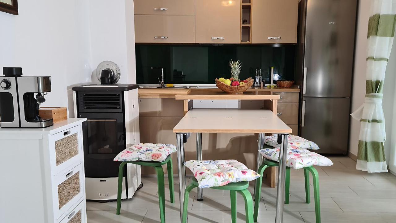 Villa Relax , With Seaview And Two Pools Near Beach Starigrad  Ngoại thất bức ảnh