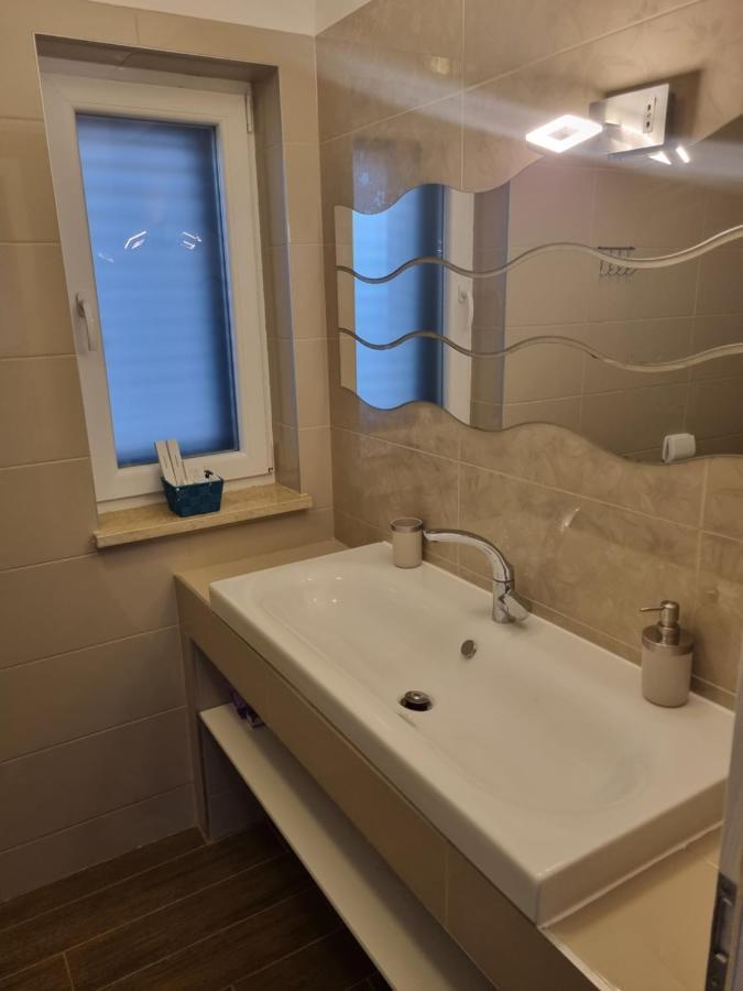 Villa Relax , With Seaview And Two Pools Near Beach Starigrad  Ngoại thất bức ảnh